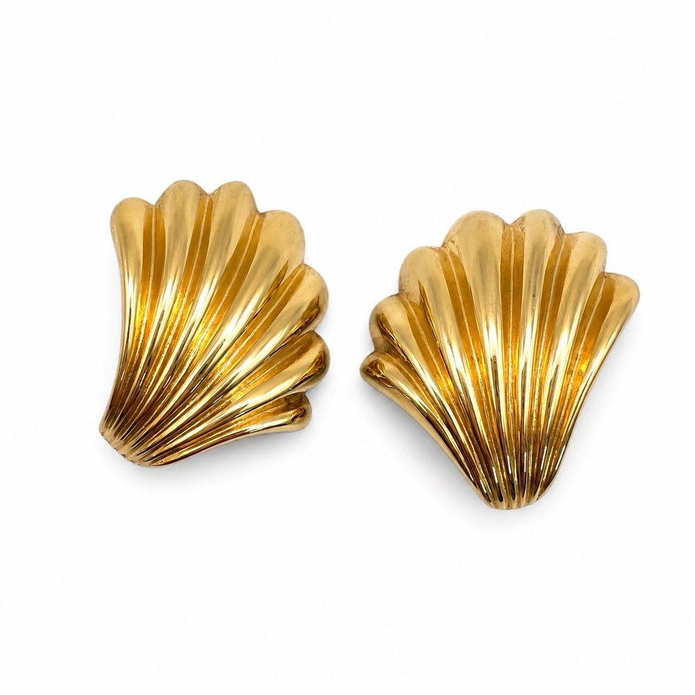 Vintage Gold Tone Shell Fan Clip On Earrings Statement Ribbed Nautical 80s Style